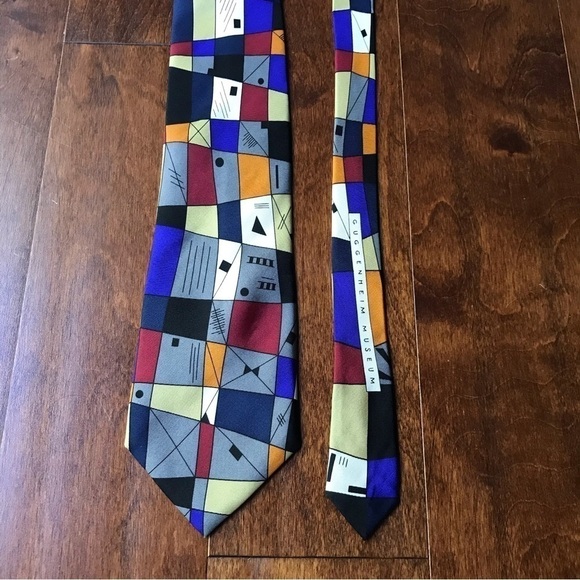 Vintage Guggenheim Museum 100% Silk Tie, Super Cool Abstract Design - Picture 4 of 11